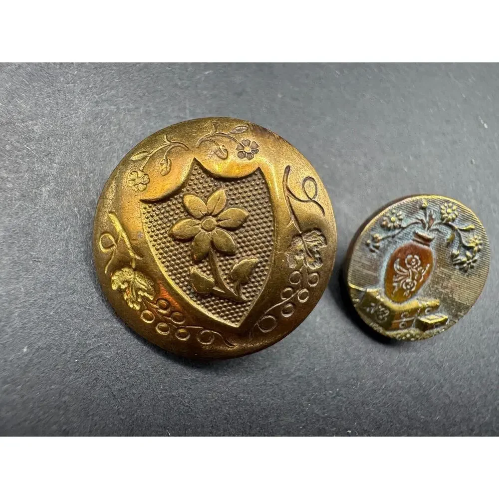 Antique Button Brass Floral Design Benedict & Burnham & Solidaire Paris France
